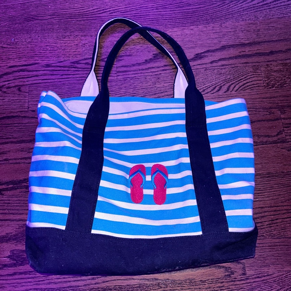 Striped beach bag